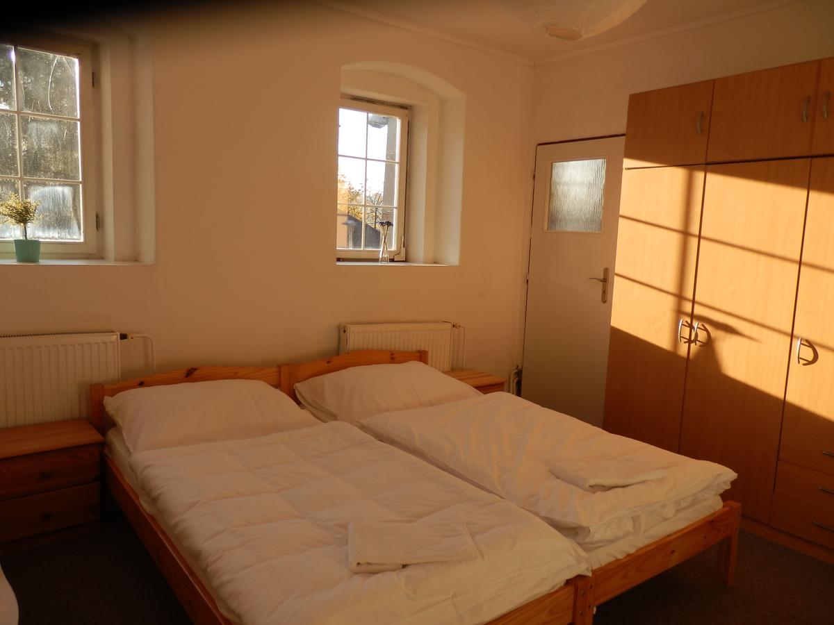 Rodinne Vinarstvi Mikulenkovi Velke Zernoseky Exterior foto